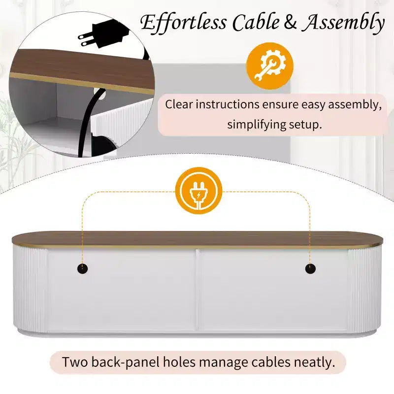 Meuble TV console moderne avec placards et poignées métalliques