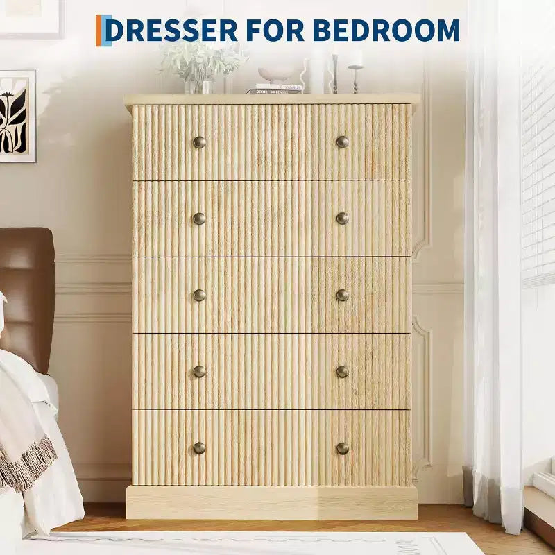 Commode haute 5 tiroirs en bois et métal cannelé