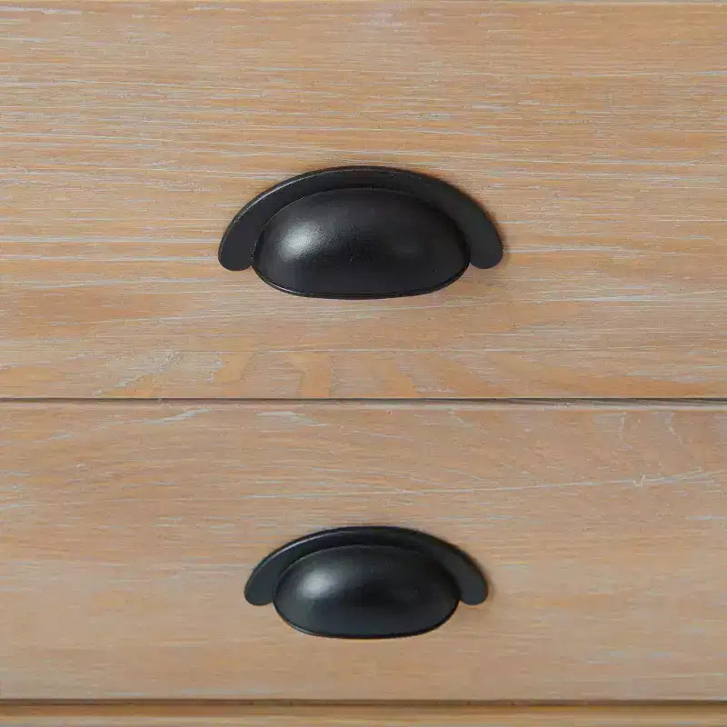 Table de chevet en bois à 2 tiroirs avec quincaillerie en bronze huilé